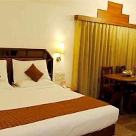 Hotel Maurya International Chennai Eksteriør billede